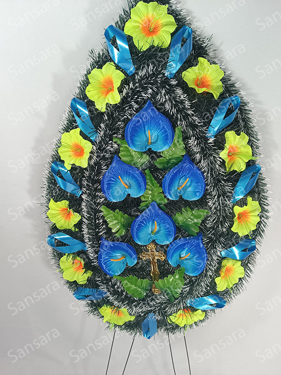 Вінок К 05 125/55см Вінок з хрестом в білій хвоі