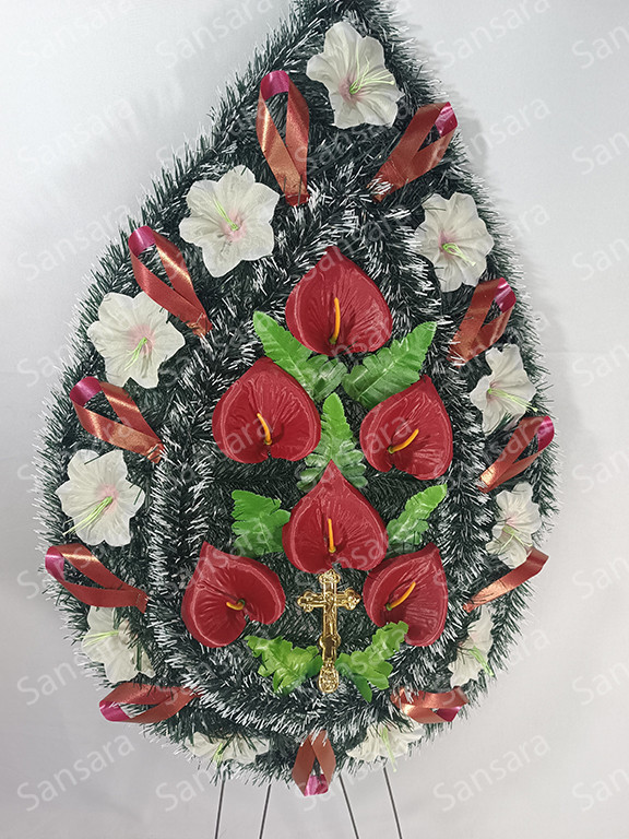 Вінок К 05 125/55см Вінок з хрестом в білій хвоі