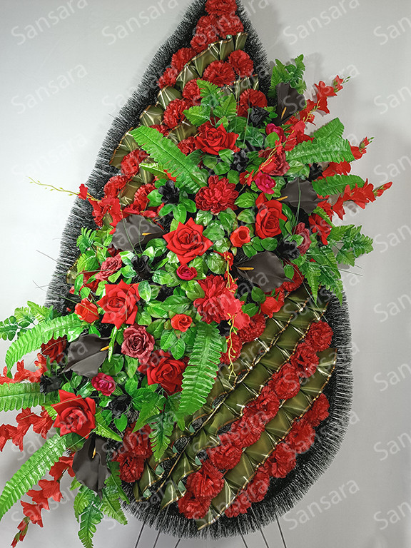 Вінок 210/95см З-05 Вінок  великий косий букет