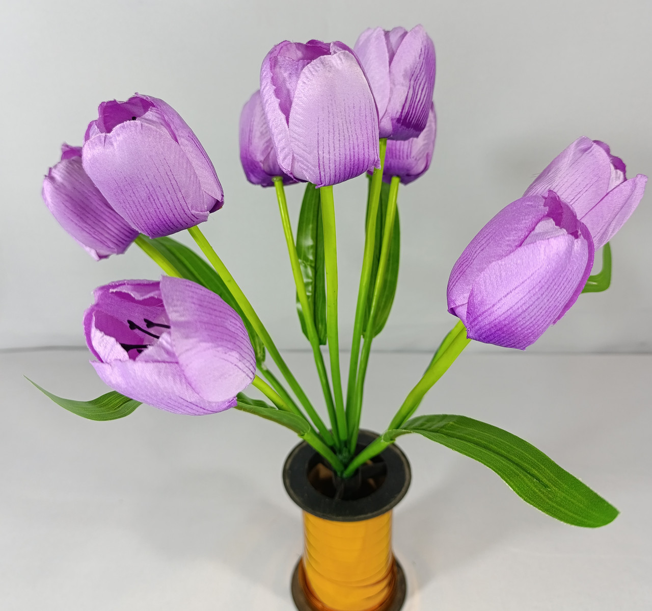 Букет тюльпанів відкриті √3,  9 голов , висота букету 40 см