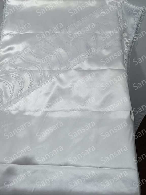 Покривало атлас №3 з мереживом з тюллю