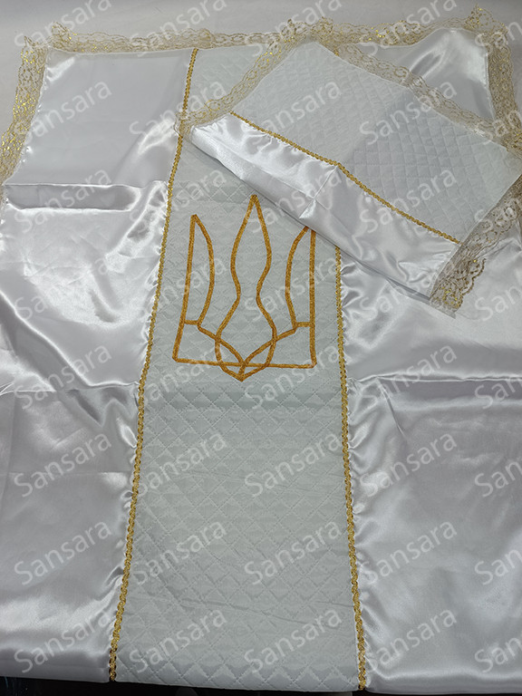 Комплект атлас з стьоганкой шовк з мереживом та гербом, наволочка