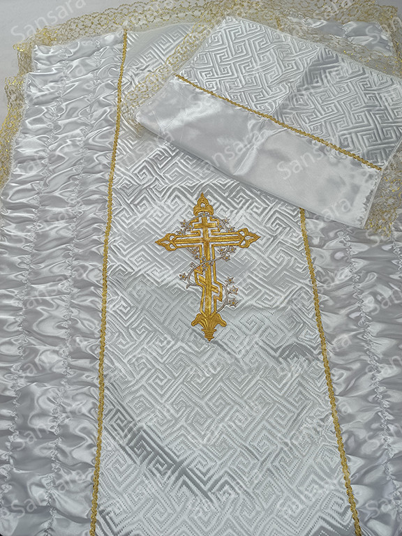 Комплект атлас з стьоганкой з мереживом та хрестом, наволочка